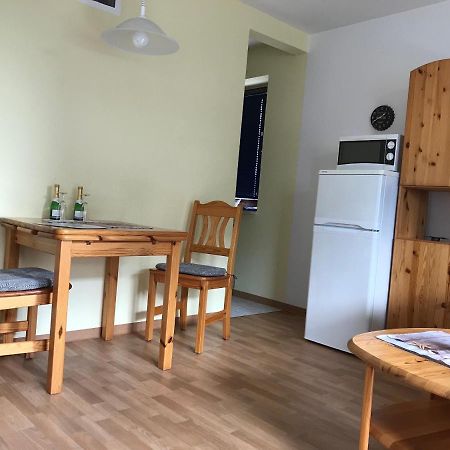 Lolo'S Ferienwohnung Бюзум Экстерьер фото